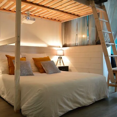 So Cosy - Rez-de-jardin Apartment