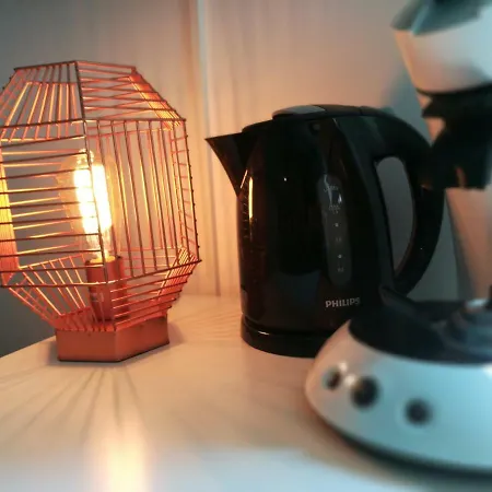 So Cosy - Rez-de-jardin Apartment *