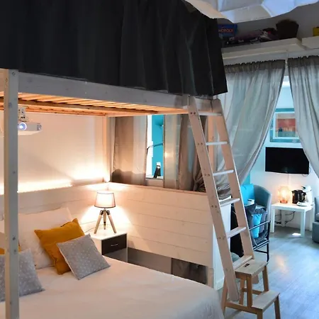 So Cosy - Rez-de-jardin Apartment *