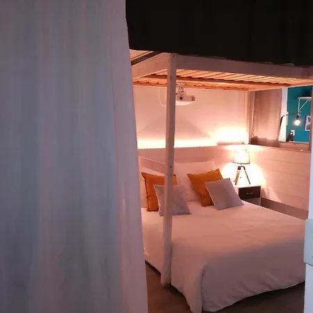 So Cosy - Rez-de-jardin Apartment